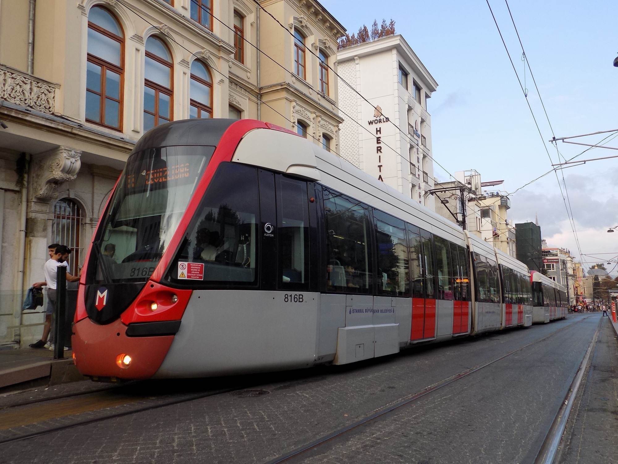 Tranvía de la línea T1 en Sultanahmet